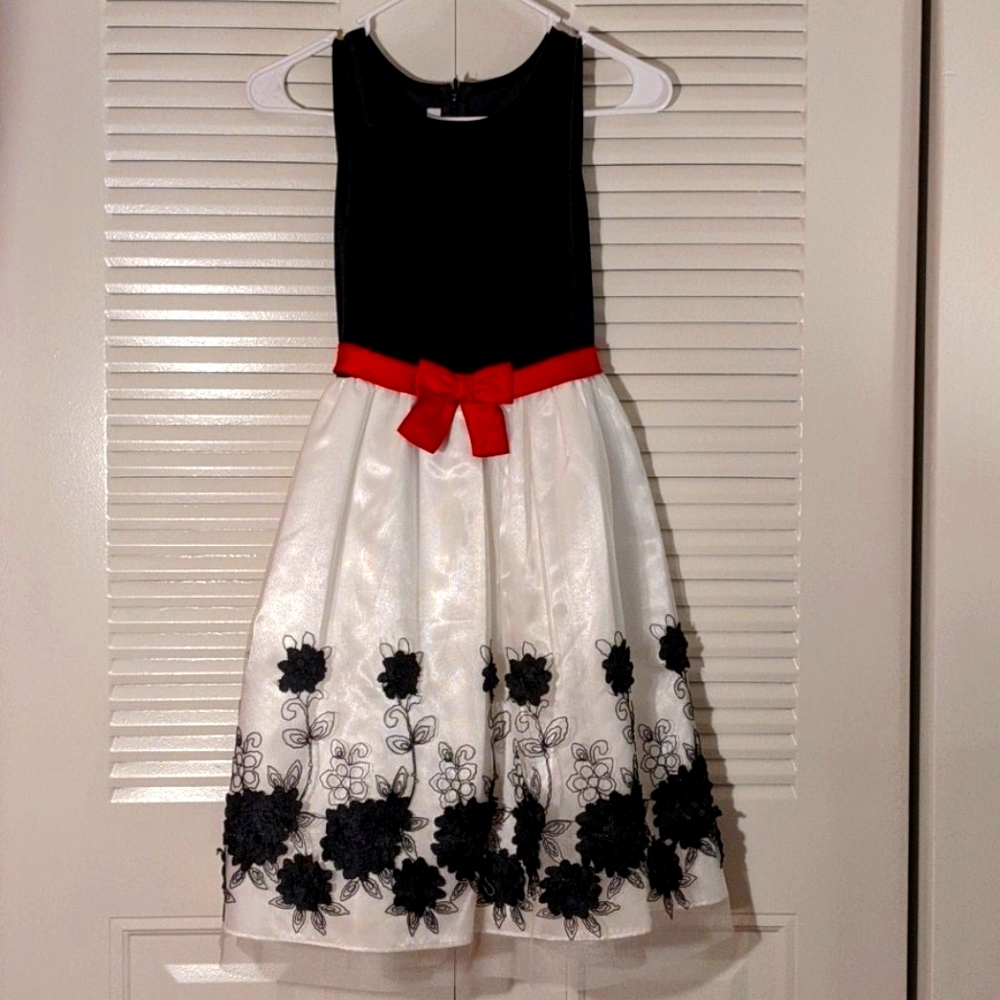 Girls holiday dress, size 14